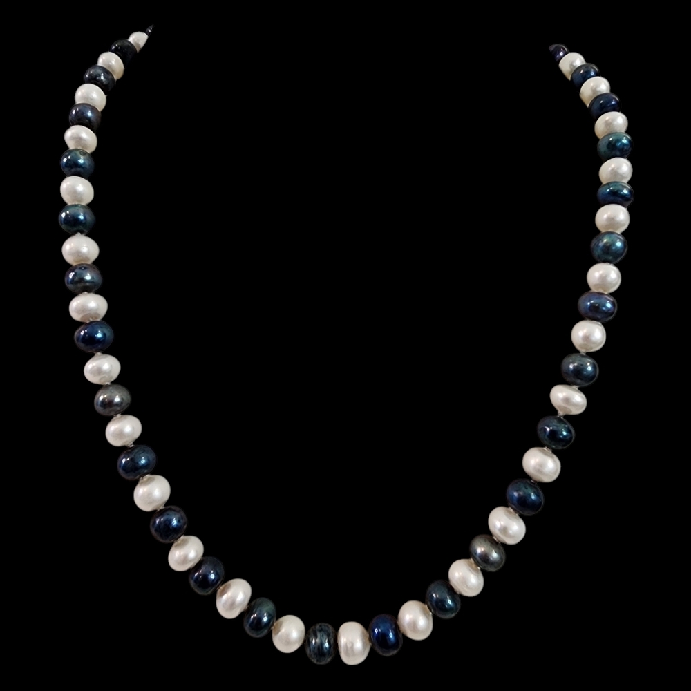 Pearl necklace peacock and white pearls hand knotted silver tone  A0188 -Q2